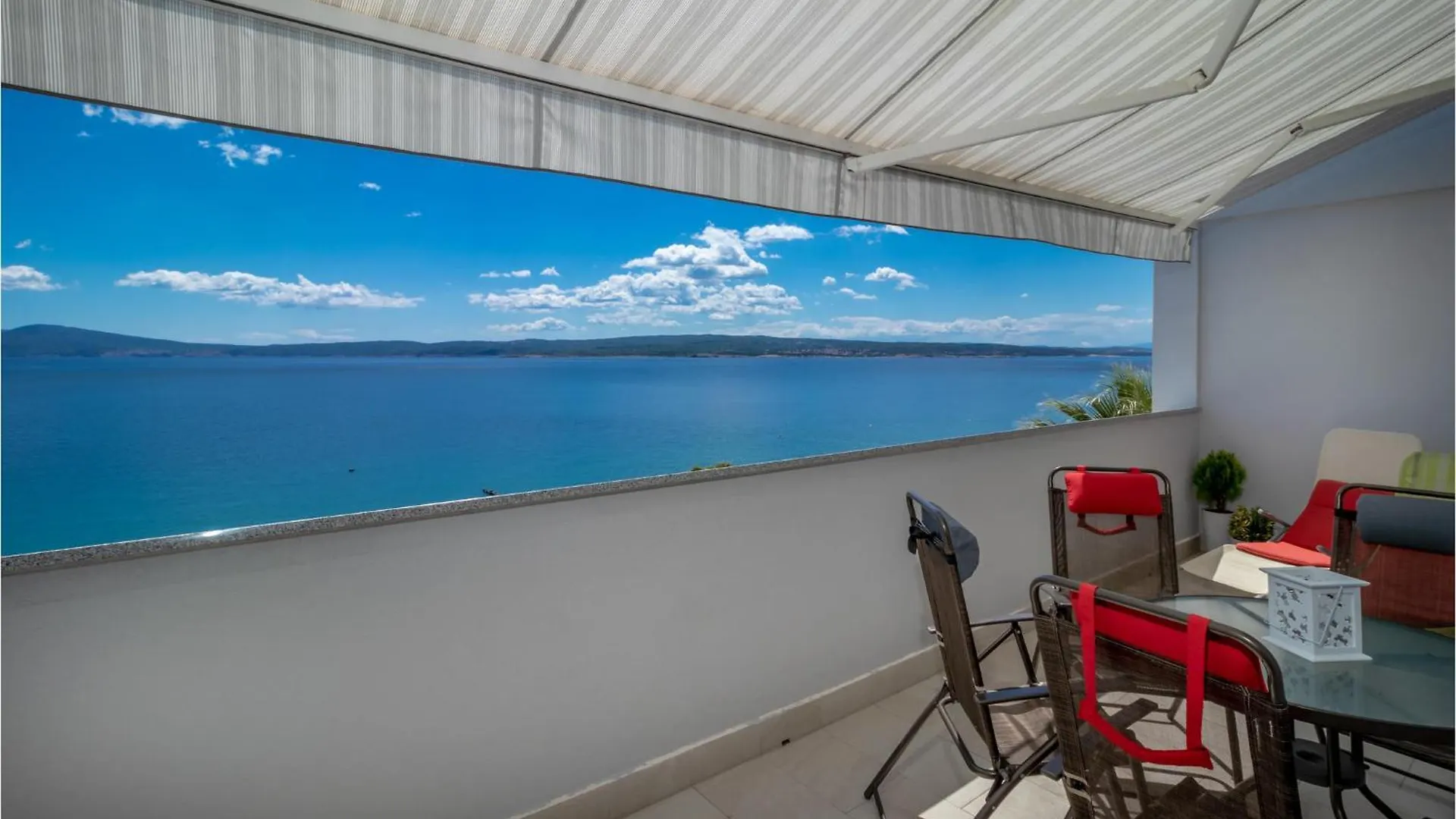 Lovely Apartment In Selce With House Sea View 크로아티아