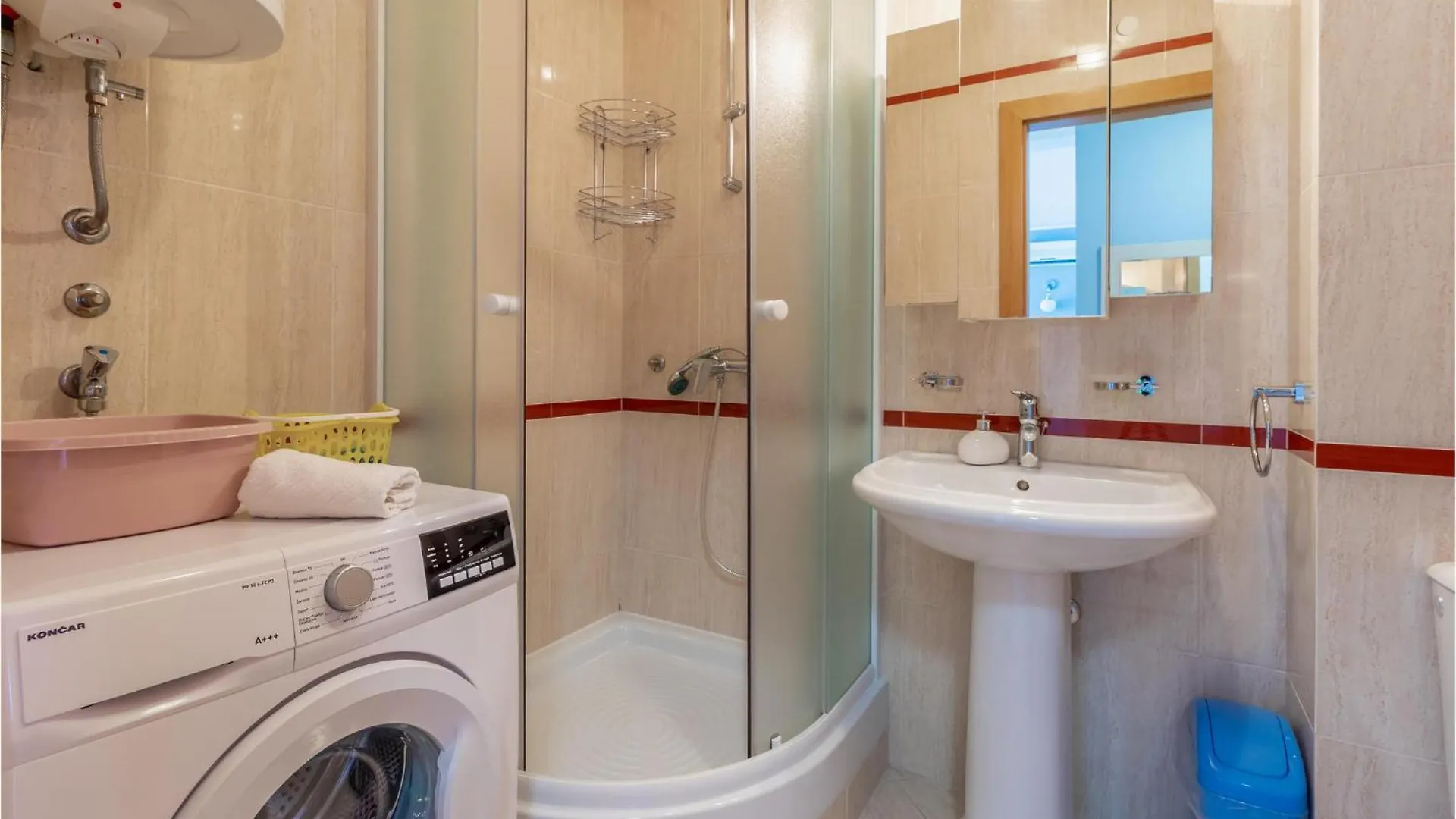 Lovely Apartment In Selce With House Sea View 크로아티아
